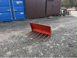 Euro kapcsolású trágyavilla, bálavilla – újszerű állapotban