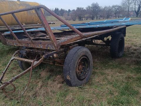 Bálaszállító eladó