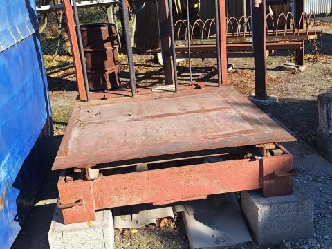 Tolósúlyos mázsa Tolósúlyos mázsa