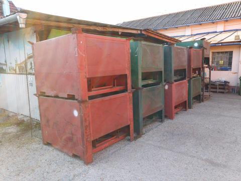 Vetőmagos, gabona konténer vastartály Vetőmagos, gabona konténer vastartály