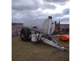 8 m³-es vizeslajt horganyzott alvázzal és tartállyal