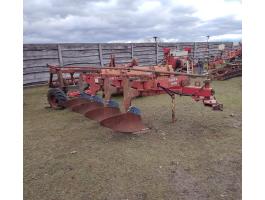 IH Case 4 fejes félfüggesztett ágyeke