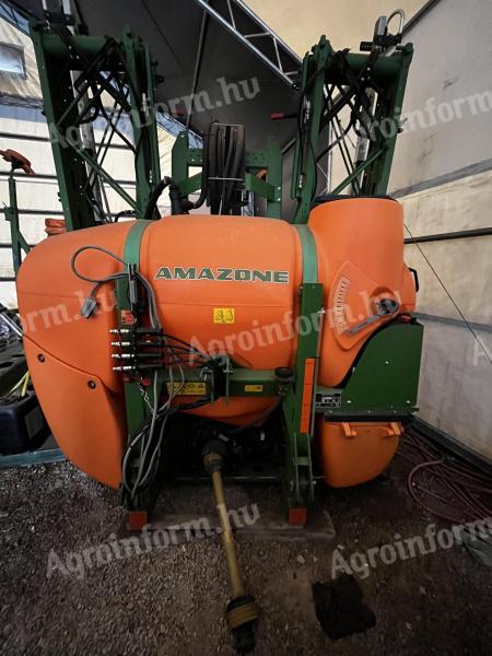 Amazone UF 901 függesztett permetező