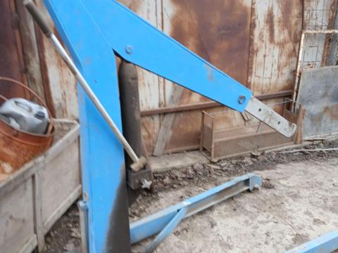 Motorkiemelő zsiráf eladó Motorkiemelő zsiráf eladó