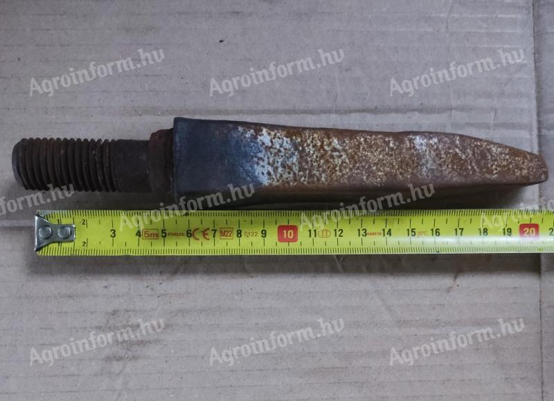 150 darab használt boronafog eladó