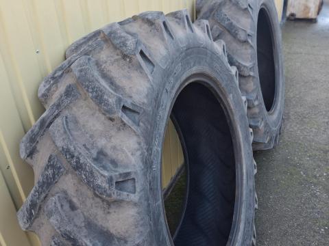 13-6-28 külső gumi eladó 13-6-28 külső gumi eladó