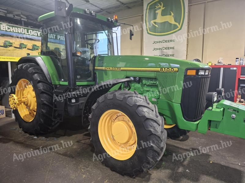JOHN DEERE 8100