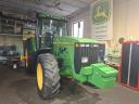 JOHN DEERE 8100