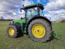 John Deere 8370R + SF1 + ikerkerék és művelőkerék szett (6325 üó.)