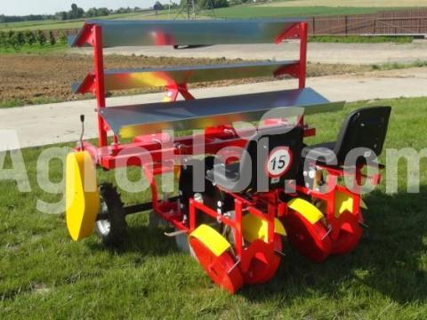 Ültetőgép, palántázó gép 4 soros hátra szerelhető (csészés/tányéros) / Agro-Osek S237-4