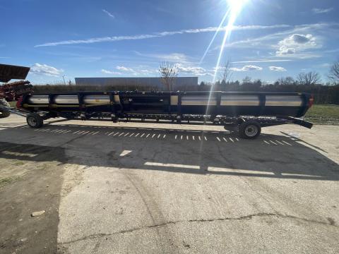 Geringhoff SunLite SL40 - 12,1 méteres sorfüggetlen napraforgó adapter Case, NH + szállítókocsi Geringhoff SunLite SL40 - 12,1 méteres sorfüggetlen napraforgó adapter Case, NH + szállítókocsi