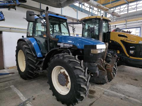 New holland 8560 traktor New holland 8560 traktor