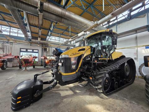 Challenger Mt 765 Traktor (Csere/Beszámítás) Challenger Mt 765 Traktor (Csere/Beszámítás)