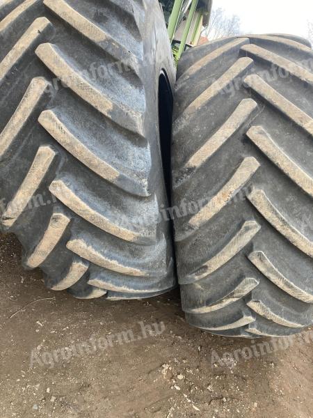 Eladó 800/70 R32 Mitas kombájn gumiabroncsok