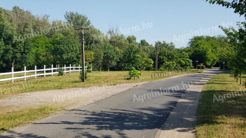 Belterületi 2000 m2 telek kiváló helyen
