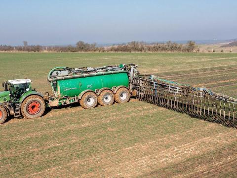 Hígtrágya kijuttatás korszerű technológiával – teljes körű szolgáltatás