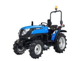 Solis 22 traktor szervóval szezon előtti akcióban