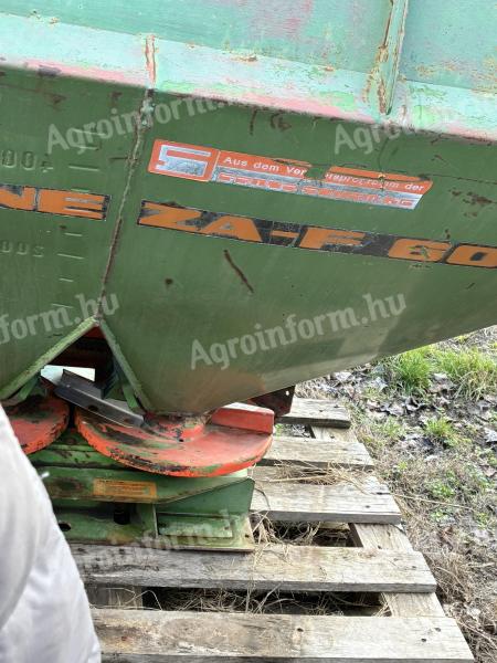 Amazon műtrágyaszóró 1000 literes, jó állapotban eladó