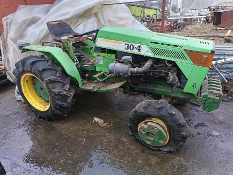 Ferrari 30.4 traktor eladó