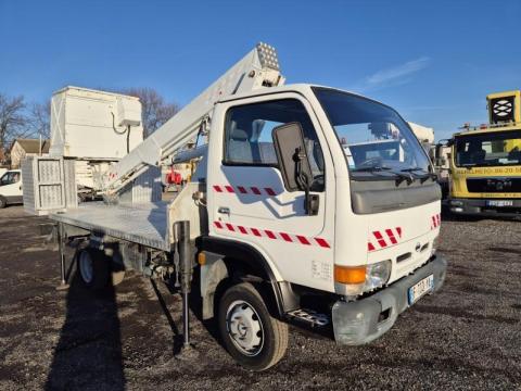 Nissan Cabstar RAM Mira 140 - 14 m