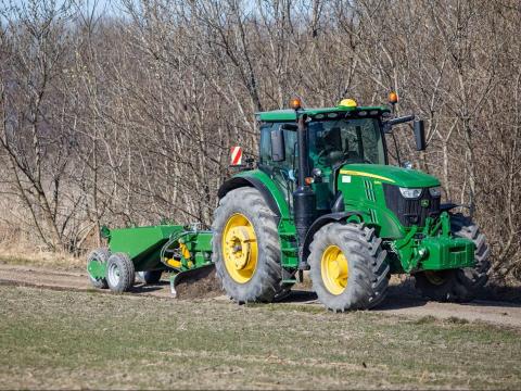 MUM gréderek – mezőgazdasági, erdészeti és önkormányzati felhasználásra MUM gréderek – mezőgazdasági, erdészeti és önkormányzati felhasználásra