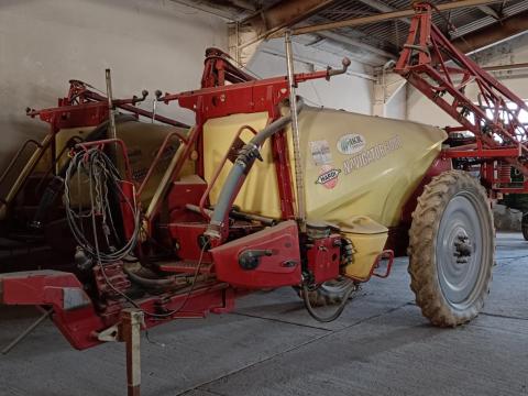 Hardi Navigator 3000 permetező (2 db)