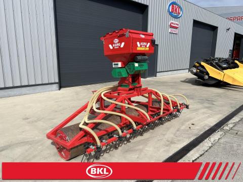 Agro- Masz SP200 - pneumatikus aprómag/ másodvető hengerrel - használt