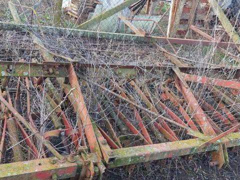 Orosz szántóföldi kultivátor eladó Orosz szántóföldi kultivátor eladó