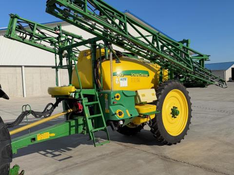 John Deere 732 24 m-es permetező eladó John Deere 732 24 m-es permetező eladó