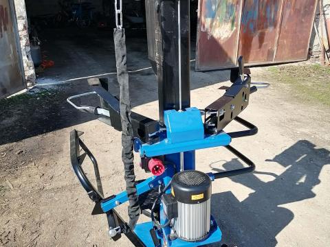 Fahasító 15 tonnás Fahasító 15 tonnás