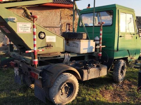 Eladó Multicar létra adapter Eladó Multicar létra adapter