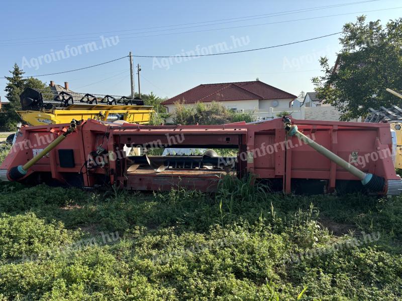 Oros Cornado 8 soros csukható kukorica adapter New Holland-hoz