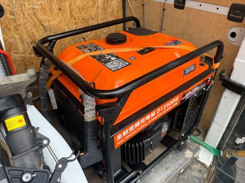 DJI 12500iE generátor – drónakku-töltésre optimalizált, új állapotban