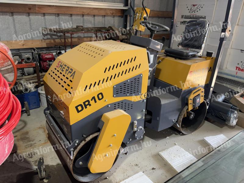 Sherpa DR10 víztartályos ráülős henger