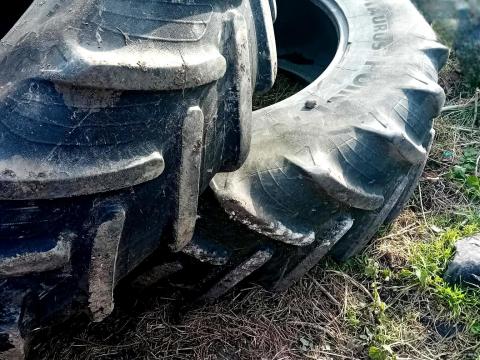 520/70R38 Taurus Point70 gumiabroncs eladó 520/70R38 Taurus Point70 gumiabroncs eladó