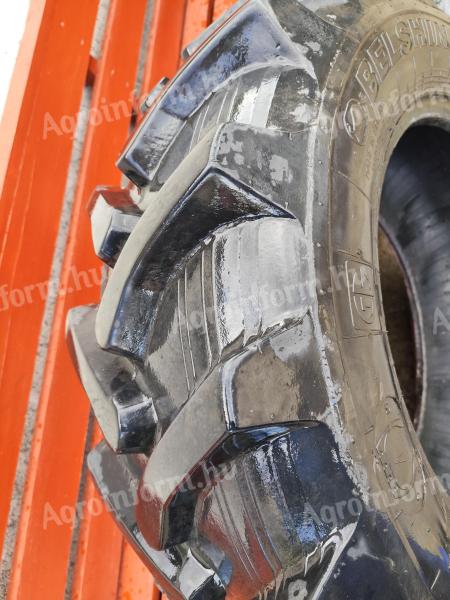 MTZ első gumik 360/70R24