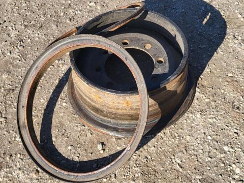 Ifa középnyomott pótkocsi felni eladó Ifa középnyomott pótkocsi felni eladó