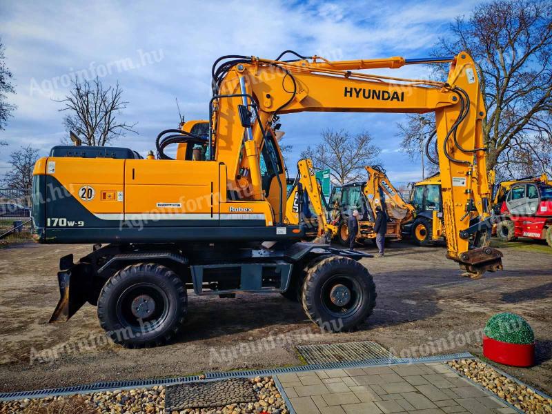 Hyundai Robex 170W-9 gumikerekes kotró