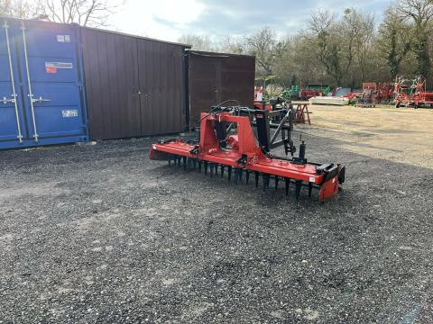 Forigo 3m forgóborona hidraulikus vetőgép-függesztővel Forigo 3m forgóborona hidraulikus vetőgép-függesztővel