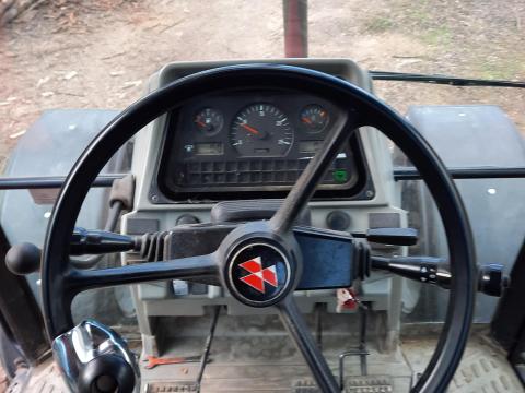 Eladó Massey Ferguson 6110-es traktor