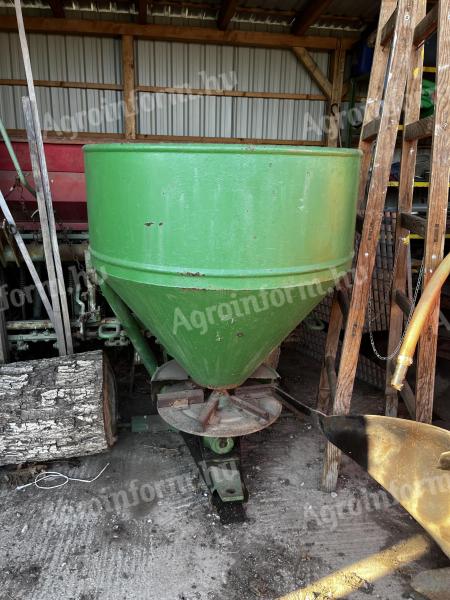 Műtrágyaszóró eladó