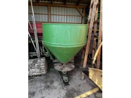 Műtrágyaszóró eladó