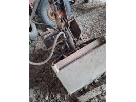 UNHZ-750-es markoló eladó