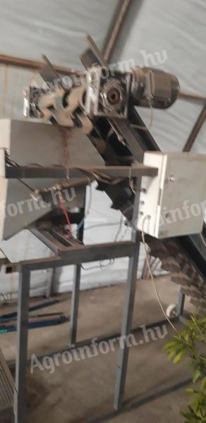 Egalizáló zsákoló mérleg