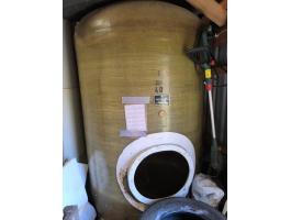 Üvegszálas tartályok eladók