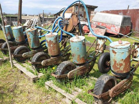 Spc 6 soros gumikerekes vetőgép eladó Spc 6 soros gumikerekes vetőgép eladó