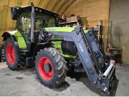 Claas Arion 540 traktor Homlokrakodóval