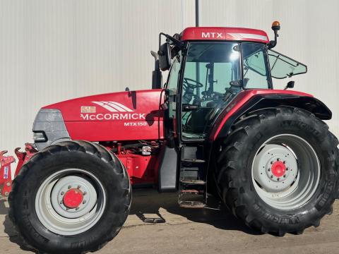 McCormick MTX150 traktor művelőkerékkel eladó McCormick MTX150 traktor művelőkerékkel eladó