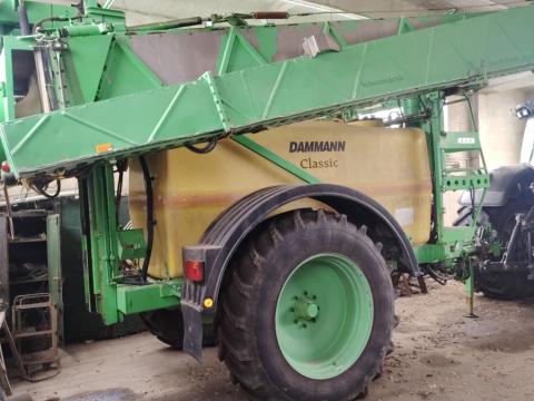 Damman permetező eladó, 4000 literes, keveset használt Damman permetező eladó, 4000 literes, keveset használt