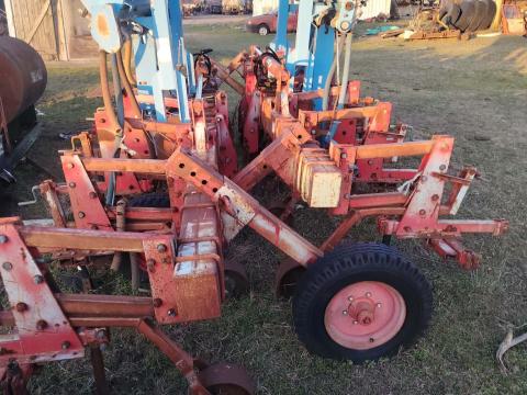 6 soros sorművelő gép eladó 6 soros sorművelő gép eladó